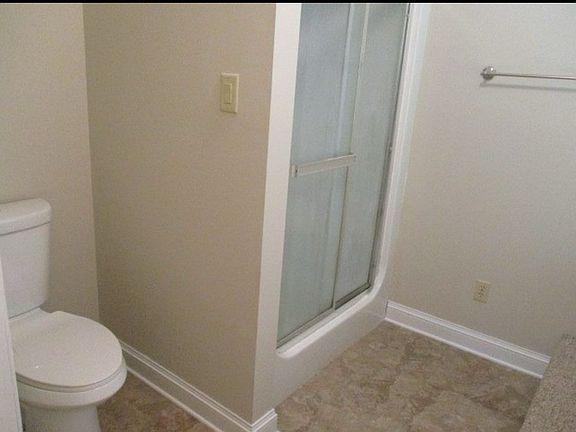 2nd image of 4817 Michelle St