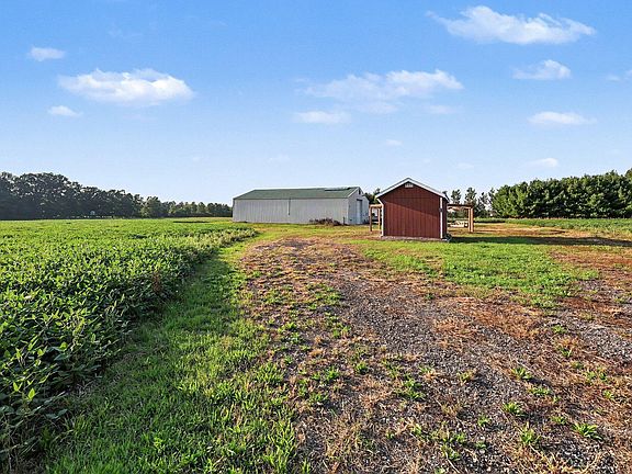 5th image of 17406 Cole Rd