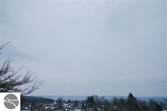 3rd image of 211 South High Street