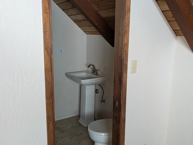 2295 Marti Dr — Photo 18