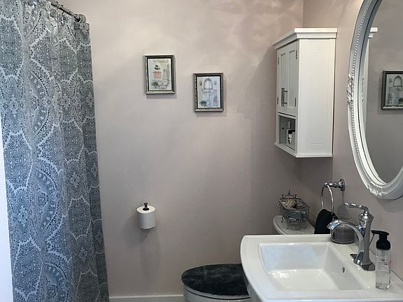 3rd image of 23 Pearl St