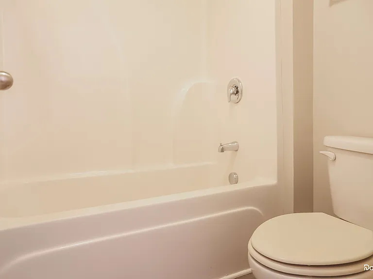 7105 Creeksong Dr — Photo 10