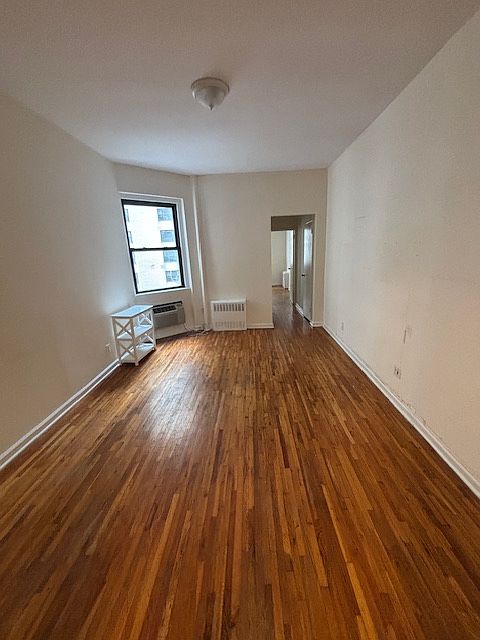 1st image of 407 E 88th St APT 4D