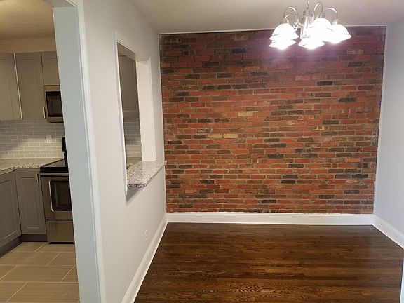 4th image of 3740 Wyandotte St