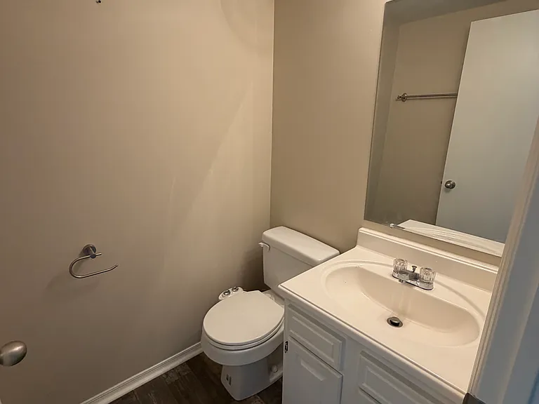 5404 Doral Dr — Photo 9