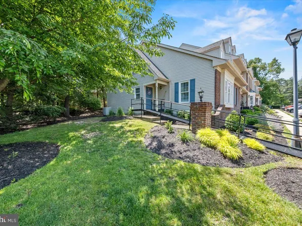207 Berkshire Way, Marlton, NJ 08053