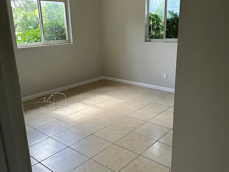 522 Florida Ave — Photo 18