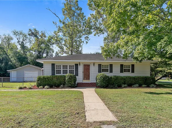 6505 Elkins St, Fayetteville, NC 28304