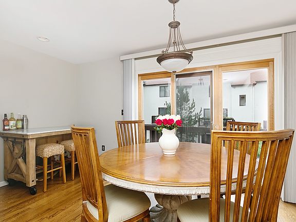 Eat In Kitchen / Balcony