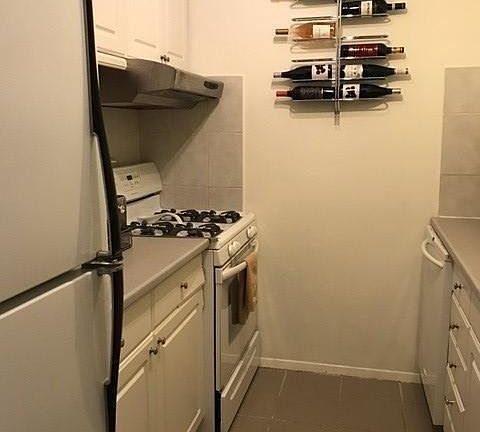 5th image of 11817 Union Tpke APT 15D