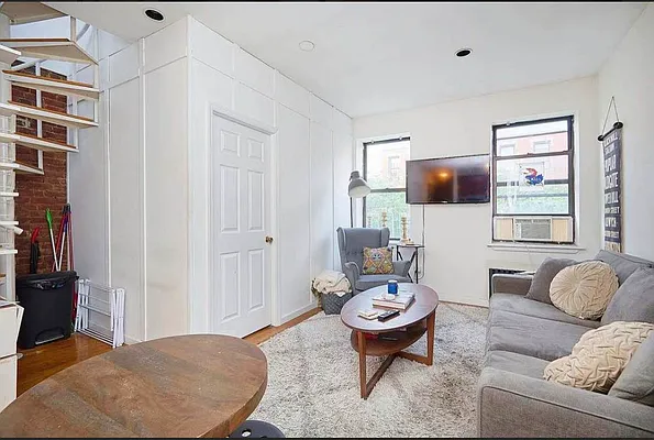 Rented by Brown Harris Stevens | media 29