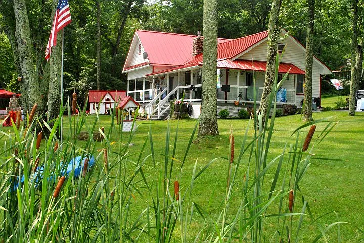 80 Lakeside Dr photo 1