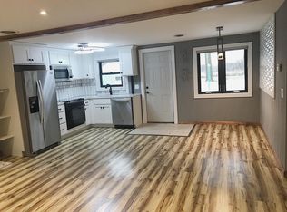 721 S Kolbiaz Dr, Linwood, MI