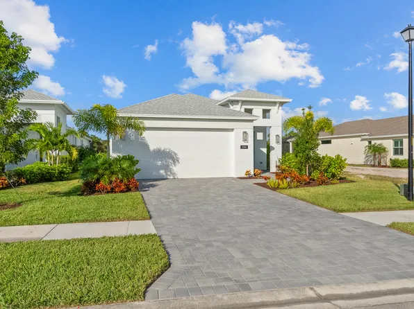 2184 Falls Mnr, Vero Beach, FL 32967