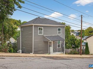 1003 W Johnson St, Staunton, VA 24401