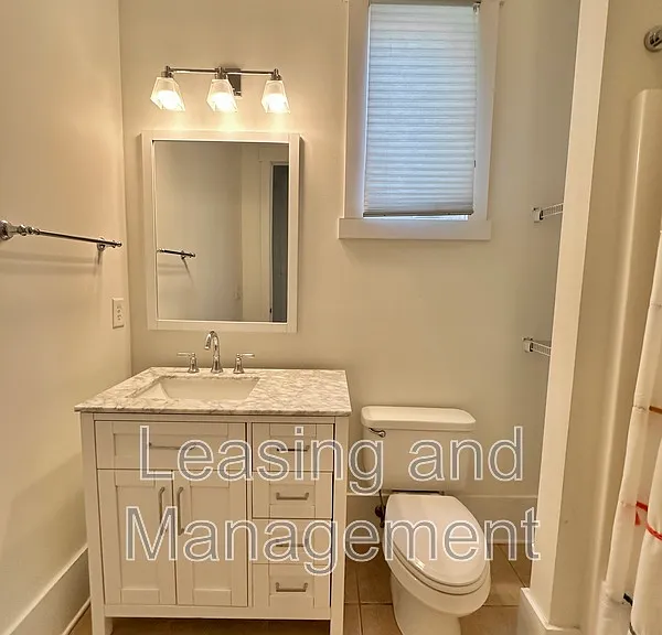 76 Alberta Ave — Photo 21
