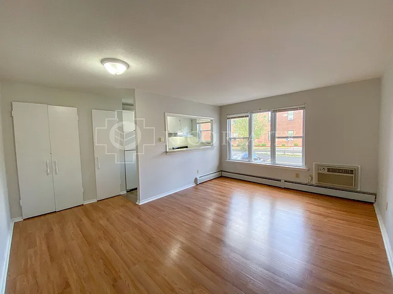 55 Morris St — Photo 2