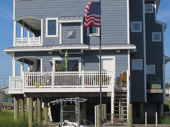 2nd image of 1286 Avenue A