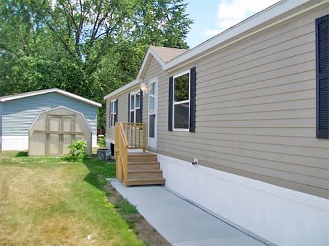 1st image of 195 Belle Villa Blvd
