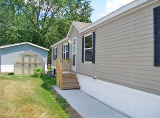 195 Belle Villa Blvd, Belleville, MI