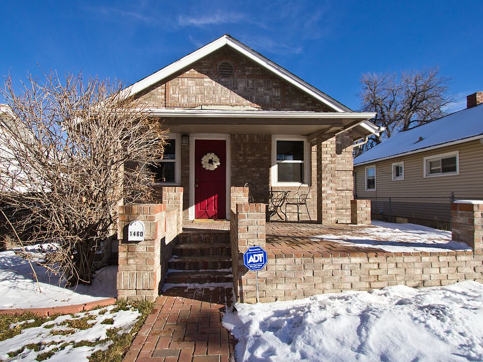 Charming Bungalow!