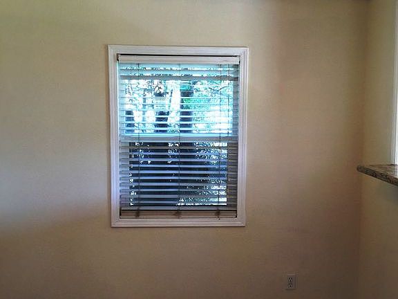 5th image of 317 E Sunkist St