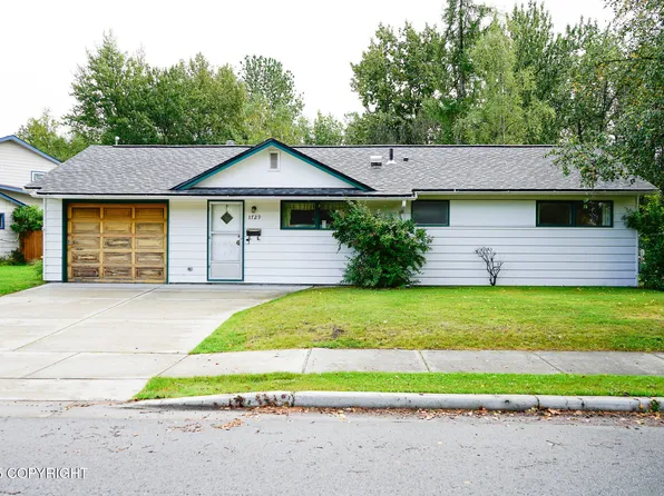 1729 Sunrise Dr, Anchorage, AK 99508
