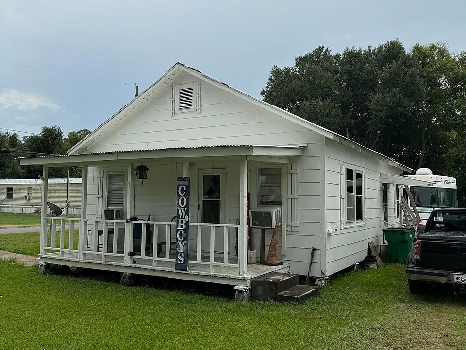 1st image of 510 3rd St