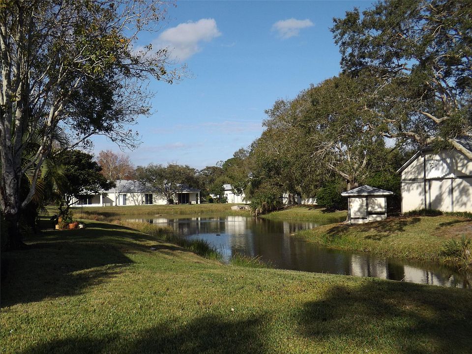 1st image of 1960 Westhampton Court