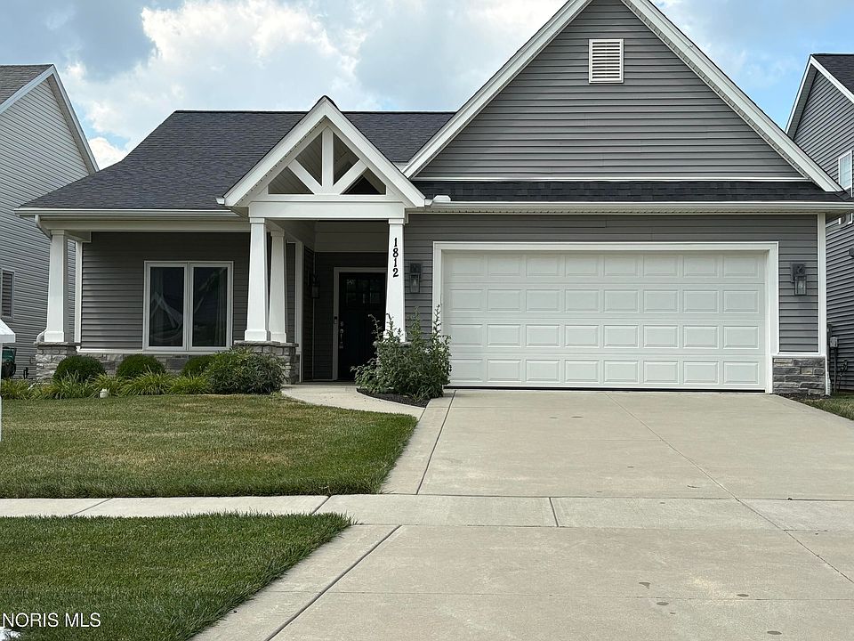 1st image of 1812 Hidden Ridge Dr