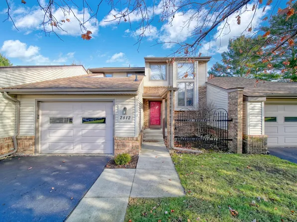 2812 S Wooddale Dr #2, Jackson, MI 49203
