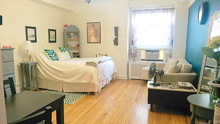 Rented by Manhattan Spaces