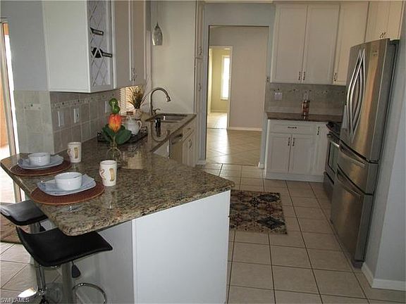 3rd image of 2225 SE 5th Ct