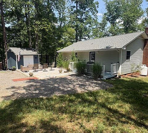 4th image of 270 Kelley Ridge Rd