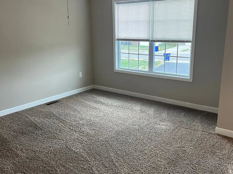 736 Village Creek Dr — Photo 22