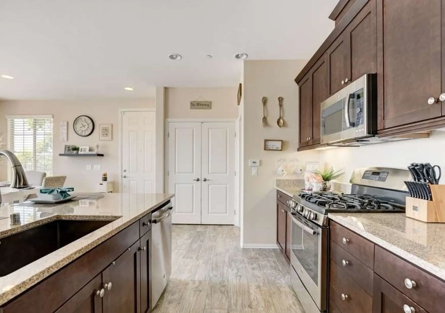 Impressive 4BR/3BA Townhome with Stunning Canyon Views with 2 Car Garage in Otay Mesa! — Photo 4