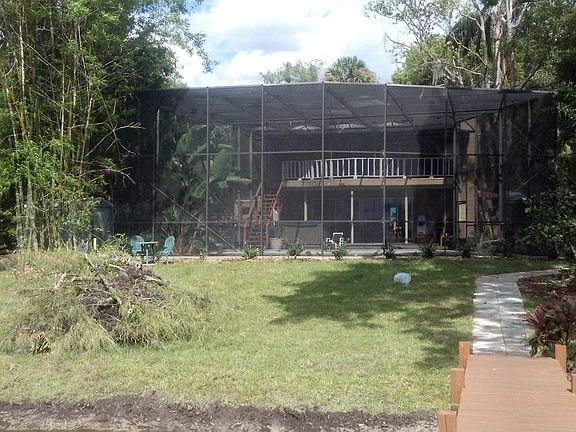 2nd image of 1662 Clear Lake Ave