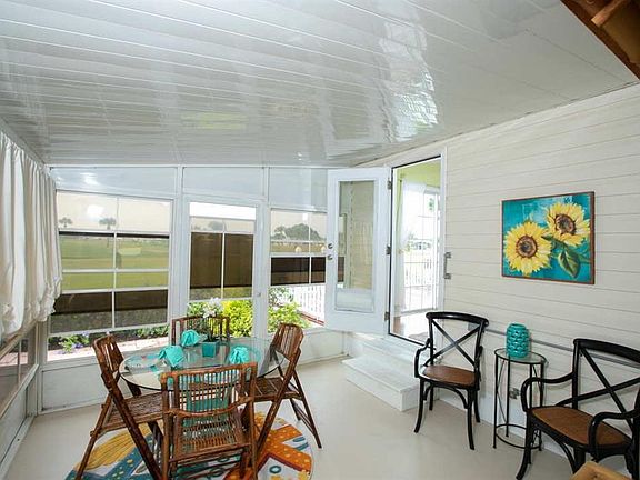 5th image of 1068 Barefoot Cir