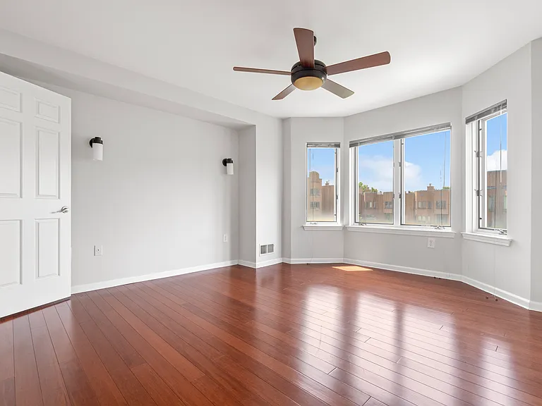 518 Ellery Ct #518 — Photo 16
