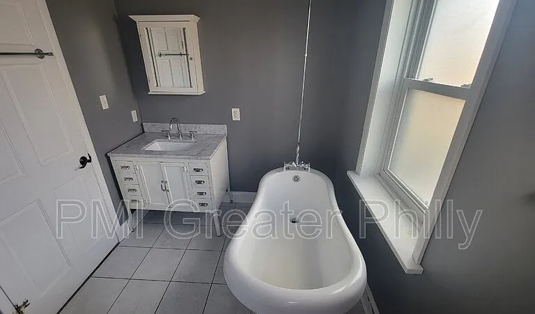 306 Cambridge St — Photo 11