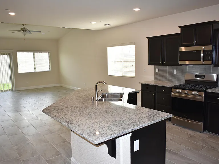 4442 Everson Way — Photo 8