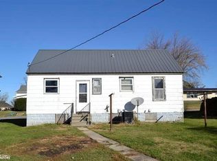 404 4th St, Clutier, IA 52217