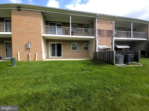 15 Kearney Dr, North Wales, PA 19454
