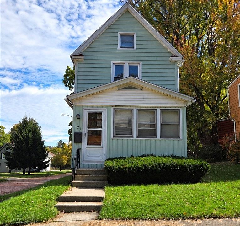 1st image of 123 Sampson St