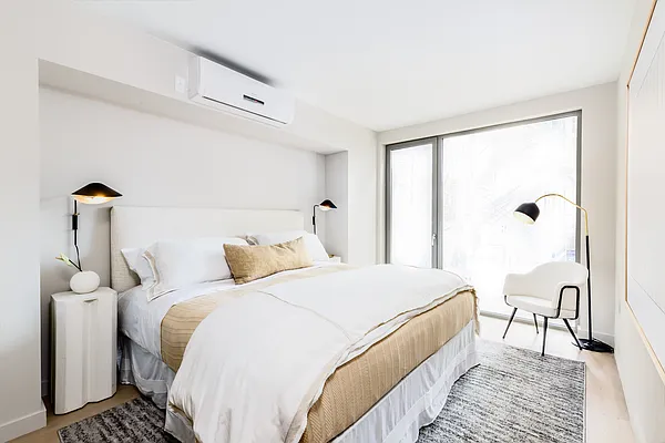 Sold by MNS | media 15