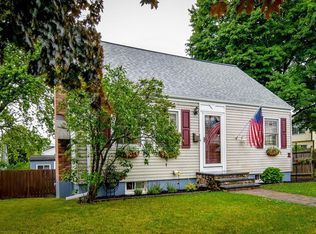85 Como Rd, Hyde Park, MA 02136