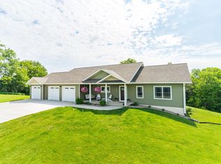 N1590 Deer Ct, Stoddard, WI 54658