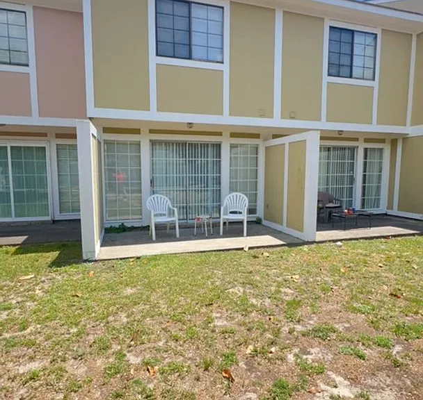 1208 Pinegrove Dr #D — Photo 15