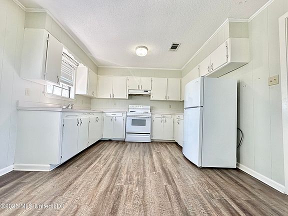 4th image of 4343 Eagle Lake Shore Rd