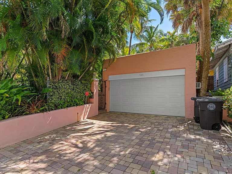 746 Upland Rd — Photo 40